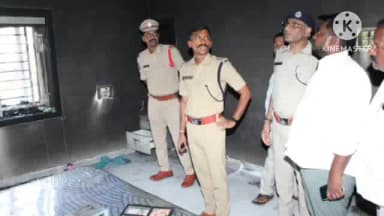ఆర్మూర్: ఆర్మూర్లో అగ్ని ప్రమాదంలో ఇల్లు దగ్ధం, బాధిత కుటుంబాన్ని పరామర్శించిన సిపి సాయి చైతన్య