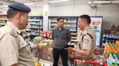 अल्मोड़ा: अल्मोड़ा के होटलों-रेस्टोरेंट्स में अग्नि सुरक्षा खामियां मिलीं, अग्निशमन विभाग ने कई प्रतिष्ठानों को जारी किए नोटिस