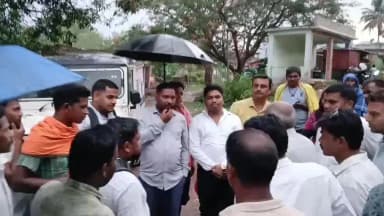 ରାୟଗଡା: ଜିଲ୍ଲପାଳଙ୍କହସ୍ତକ୍ଷେପ ପରେ କୁମ୍ଭିକୋଟା ଗ୍ରାମରେ ପହଞ୍ଚିଲା ପାନୀୟଜଳ, ପ୍ରତିକ୍ରିୟା ଦେଇ ପ୍ରସାଶନ କୁ ଧନ୍ୟବାଦ ଦେଲେ ଗ୍ରାମବାସୀ
