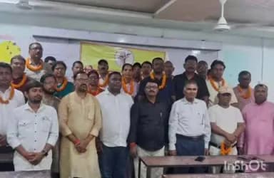 अलौली: कोशिश साइंस क्लासेस में बिहार शिक्षक संघ के खगड़िया जिला इकाई की हुई बैठक