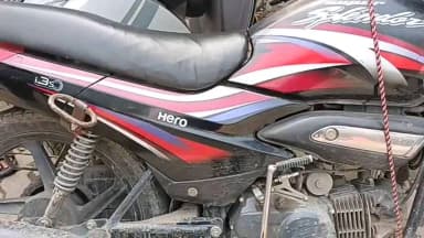 শিৱসাগৰ: মটৰচাইকেল চলে শিৱসাগৰত আইন অমান্য কৰা জৰিমনা বিহে হোজাই আৰক্ষীয়ে