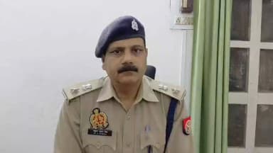#Azamgarh: थाना जहानगंज क्षेत्र के चक्रपानपुर में एक टैंकर ड्राइवर द्वारा नशे की हालत में उपद्रव किए जाने के मामले में पुलिस ने आरोपी के विरुद्ध धारा 292 बीएनएस के तहत विधिक कार्रवाई की है, अन्य आरोप असत्य एवं निराधार है, के संबंध में अपर पुलिस अधीक्षक नगर श्री मधुबन कुमार सिंह की बाइट ।
@Uppolice
@adgzonevaranasi
@digazamgarh
