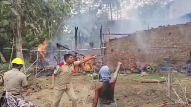 ହିନ୍ଦୋଳ: କୁକୁଟାଗ୍ରାମରେ ଗ୍ୟାସ ଟାଙ୍କି ଫାଣ୍ଡି ଅଗ୍ନିକାଣ୍ଡରେ ୪ ବଖରା ଘର ଭସ୍ମ