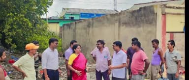 কমলপুর: সুরমা কেন্দ্রের অধীনে দুর্গা চৌমনী এলাকায় নবনির্মিত বাজার সেডের কাজ পরিদর্শন করতে যান বিধায়িকা