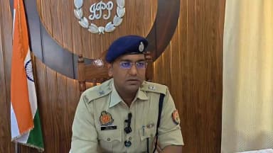 #थाना_कप्तानगंज क्षेत्रान्तर्गत हुई मारपीट पुलिस कार्यवाही एवं अभियुक्तों की गिरफ्तारी के संबंध में #SpraAzh श्री चिराग जैन का आधिकारिक वक्तव्य।
@Uppolice
@adgzonevaranasi
@digazamgarh https://t.co/2U3EvrmK1q