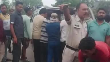 गोहरगंज: मंडीदीप में लोडिंग ऑटो ने श्रमिक को मारी टक्कर, सिर-पैर में गंभीर चोटें, एम्स भोपाल रेफर; काम पर जा रहा था युवक