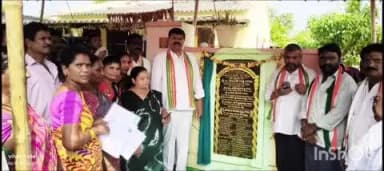 మణుగూరు: మణుగూరు మండల కేంద్రంలో సైడ్ డ్రైనేజ్, సిసి రోడ్లు నిర్మాణ పనులకు భూమి పూజ నిర్వహించిన ఎమ్మెల్యే పాయం వెంకటేశ్వర్లు
