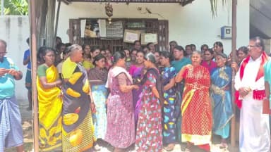 ஊத்தங்கரை: காட்டேரி கிராமத்தில் மூதாட்டி பாலியல் வன்கொடுமை: டாஸ்மாக் கடையை மூடக்கோரி பொதுமக்கள் தொடர் போராட்டம்! - த.வெ.க தலையீட்டால் கலைந்து சென்றனர்