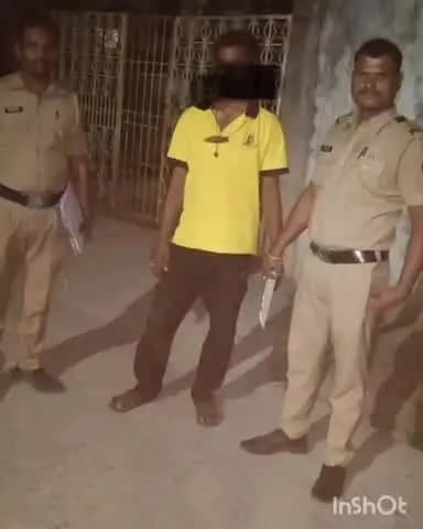 समुद्रपूर: ऊबदा गावात हातात धारदार शस्त्र घेऊन दहशत पसरविणाऱ्या गावगुंडास समुद्रपूर पोलिसांनी केली अटक