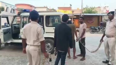 रामनगर: रामनगर में महिलाओं से लाखों की ठगी का खुलासा, तीन आरोपी गिरफ्तार, मोबाइल-सिम और एटीएम कार्ड बरामद