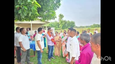 বকো: বকোৰ বিভিন্ন প্ৰান্তত মহিলা সকলৰ সৈতে মতবিনিময় কৰে বিধায়ক ৰাজু মেচে