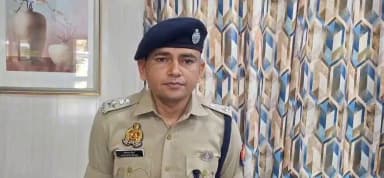 सर्विलांस सैल #RampurPolice द्वारा आमजन के गुम हुए 120 मोबाईल फोन (अनुमानित कीमत लगभग 20 लाख 40 हजार रुपये) बरामद कर मोबाईल स्वामियो के सुपुर्द करने के सम्बन्ध में #एसपी_रामपुर द्वारा दी गई बाइट ।
#UPPolice https://t.co/Coa9HUeq1i