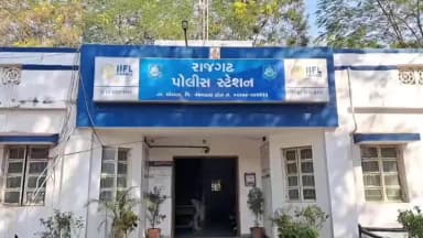 ઘોઘંબા: ઘોઘંબા તાલુકાના રવેરી ગામે ટ્રેક્ટર ચલાવવા બાબતે નજીવી અદાવતમાં મારામારી, ચાર ઈસમો સામે રાજગઢ પોલીસ સ્ટેશનમાં ગુનો દાખલ