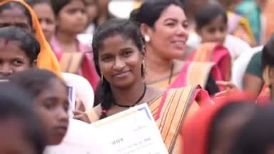 महतारी का सम्मान, सुशासन सरकार की पहचान
हर महीने आर्थिक संबल, हर चेहरे पर आत्मविश्वास की मुस्कान।
#महतारी_वंदन_योजना