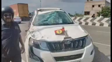 திருவள்ளூர்: திருவள்ளூர் மாவட்டம் கவரப்பேட்டையில் சென்னை கொல்கத்தா தேசிய நெடுஞ்சாலையில் கட்டுப்பாட்டை இழந்து கார் கவிழ்ந்து விபத்து.