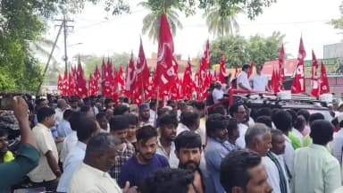 தேன்கனிகோட்டை: பல பொறுப்புகளில் இருந்த ஸ்டாலின் தவெக ஆட்சி மூன்று மாதங்கள் தான் இருக்கும் என்று பேசியிருக்க கூடாது என்பது CPIன் கருத்து - கெலமங்கலத்தில் பேட்டி