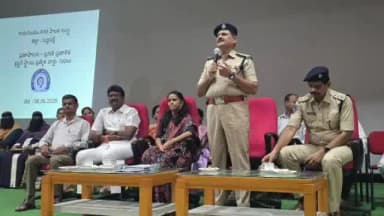 రామగుండం: మహిళల భద్రత సైబర్ నేరాల నివారణకు సమాజం బాధ్యతగా ముందుకు రావాలి : డిసిపి రామ్ రెడ్డి ఏసిపి రమేష్