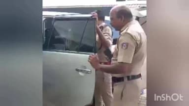 കോഴിക്കോട്: നടക്കാവിൽ പോലീസ് പരിശോധന നടത്തുന്നതിനിടെ പോലീസിനെ വെട്ടിച്ച് കടന്നുകളഞ്ഞ ഇന്നോവ കാറിൽ നിന്ന് MDMA പിടികൂടി