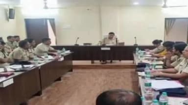 बगहा: बगहा एसपी की अध्यक्षता में मई माह की हुई अपराध गोष्ठी