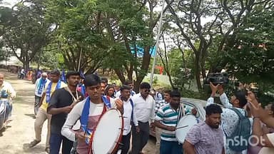 ಕೋಲಾರ: ಅಂಬೇಡ್ಕರ್ ಹಾಸ್ಟೆಲ್ ಕಳಪೆ ಕಾಮಗಾರಿ ವಿರುದ್ಧ ನಗರದಲ್ಲಿ ಲೋಕಾಯುಕ್ತ ಗೆ ಅಂಬೇಡ್ಕರ್ ಸ್ವಾಭಿಮಾನಿ ಬಳಗದಿಂದ ದೂರು