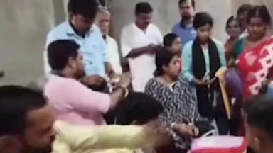 চাঁচল ১: অন্নপূর্ণা প্রকল্পে আবেদনকারীদের সহায়তায় বিজেপির বিশেষ উদ্যোগ, চাঁচলে খোলা হল সহায়তা কেন্দ্র