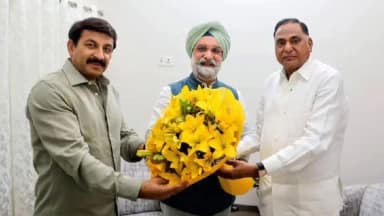 सरिता विहार: दक्षिणी दिल्ली के सांसद रामवीर सिंह बिधूड़ी और सांसद मनोज तिवारी ओ-जोन की समस्या को लेकर मिले दिल्ली के उपराज्यपाल से