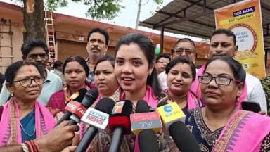 ପଦ୍ମପୁର: ପଦ୍ମପୁର ରେ ନବ ନିର୍ମିତ ଦୈନିକ ବଜାରର ଶୁଭ ଉଦଘାଟନ, ସମ୍ମାନିତ ଅତିଥି ଭାବରେ ଯୋଗଦେଲେ ବିଧାୟିକା ବର୍ଷା ସିଂ ବରିହା