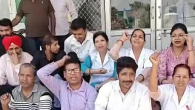 करनाल: इंद्री के नागरिक अस्पताल में भी की गई नर्सों द्वारा पेन डाउन हड़ताल