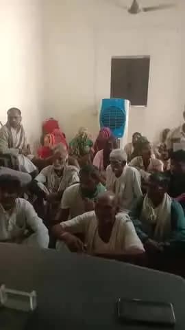 बबेरू आज ग्राम पंचायत साथी में प्रधानमंत्री आवास योजना की तहत की गई खुली बैठक