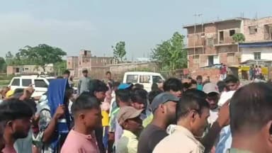 जयनगर: मदरसा विवाद को लेकर रघुनियाडीह में बवाल, पुलिस ने संभाला मोर्चा, मदरसा में जड़ा ताला