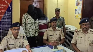 सिमडेगा: सिमडेगा शहरी जलापूर्ति योजना पाइप चोरी की कोशिश नाकाम, दो ट्रक सहित दो चोरो को पुलिस ने किया गिरफ्तार