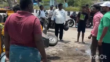 బాపట్ల: కంకటపాలెం వద్ద ఆటో, ద్విచక్ర వాహనం ఢీ, బోల్తా పడిన ఆటోలో నుండి ప్రయాణికులను బయటకు తీసిన స్థానికులు