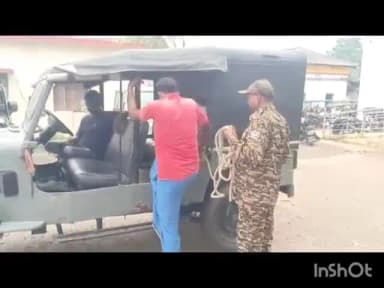 पाकुड़: गांजा बेचते हुए युवक धराया, 25 पुड़िया बरामद। काली मंदिर के पीछे आम बगीचा में चल रहा था धंधा , नगर थाना की कार्रवाई