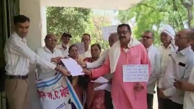 सेगांव: सेगांव में पेंशनर्स का हल्ला बोल: 6 सूत्री मांगों को लेकर CM के नाम सौंपा ज्ञापन
#Segaon #SegaonNews #pensionersprotest
