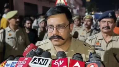 बागपत में बाजार बंद कर बड़ौत में व्यापारियों की हत्या करने वाले आरोपियों का एनकाउंटर करने की मांग करते व्यापारी#viral