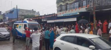 कुरसाकांटा: कुर्साकांटा में इंजीनियर गोल्ड कुमार का पार्थिव शरीर कुआड़ी पहुंचते ही माहौल हुआ गमगीन