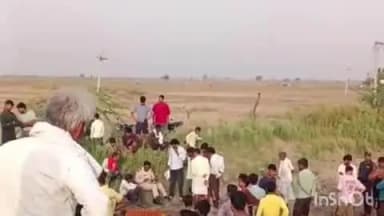 डबरा: रेत से भारी ओवरलोड ट्रैक्टर ट्राली बनी चालक की मौत का कारण अनियंत्रित होकर खंती जाकर पलटी