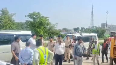 अररिया: अररिया में प्रशासन का बड़ा एक्शन, जीरो माइल पर डीएम-एसपी की मौजूदगी में हटा भारी अतिक्रमण