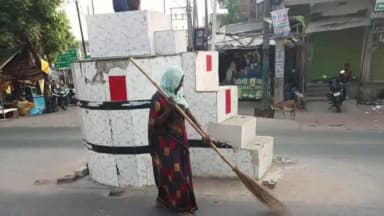 चेवाड़ा: चेवाड़ा नगर पंचायत क्षेत्र में पिछले कुछ दिनों से हड़ताल पर गए स्वच्छता कर्मी पुनः अपने कार्य पर लौट आए