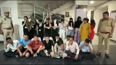 सांगानेर: जयपुर की जवाहर सर्किल थाना पुलिस ने दो स्पा सेंट्रो पर छापेमारी कर 11 पुरुष व 12 महिलाओं सहित 23 लोगों को किया गिरफ्तार