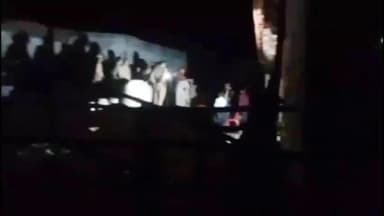 मानिकपुर: चित्रकूट के लालापुर आश्रम में बाबा और थाना प्रभारी के बीच नोकझोंक, वीडियो हुआ वायरल