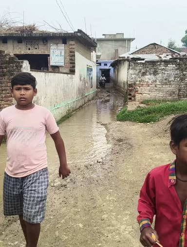 आज 11/06/2026 को बारिश हुई है और हमारे पुरे गांव कीयह हाल है