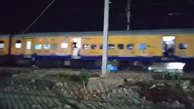 कानपुर: RSS प्रमुख मोहन भागवत की ट्रेन पर हुआ पथराव