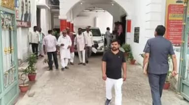 जौनपुर: कोटेदारों ने डीएम से की शिकायत, गेहूं खरीद के बोरों का भुगतान लंबित, आधा भुगतान बाकी