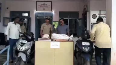 ದೇವನಹಳ್ಳಿ: ಗಾಂಜಾ ಮಾರುತ್ತಿದ್ದ ವ್ಯಕ್ತಿಗಳ ಬಂಧನ ಮಾಡಿದ ವಿಜಯಪುರ ಪೊಲೀಸರು