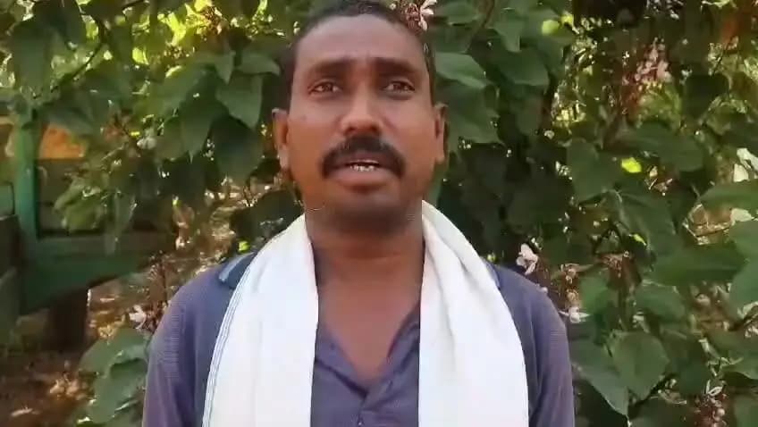 श्री नानबाऊ बैगा को पीएम किसान सम्मान निधि योजना के तहत दी जा रही राशि से खेती करने में हो रही सहूलियत। प्रधानमंत्री एवं मुख्यमंत्री जी का जताया आभार।
#12YearsOfKisanSamriddhi
#LongestServingElectedPMModi
#12YearsOfGaribKalyan
#12YearsOfSeva
#shahdol #शहडोल
#12YearsOfNariShakti
