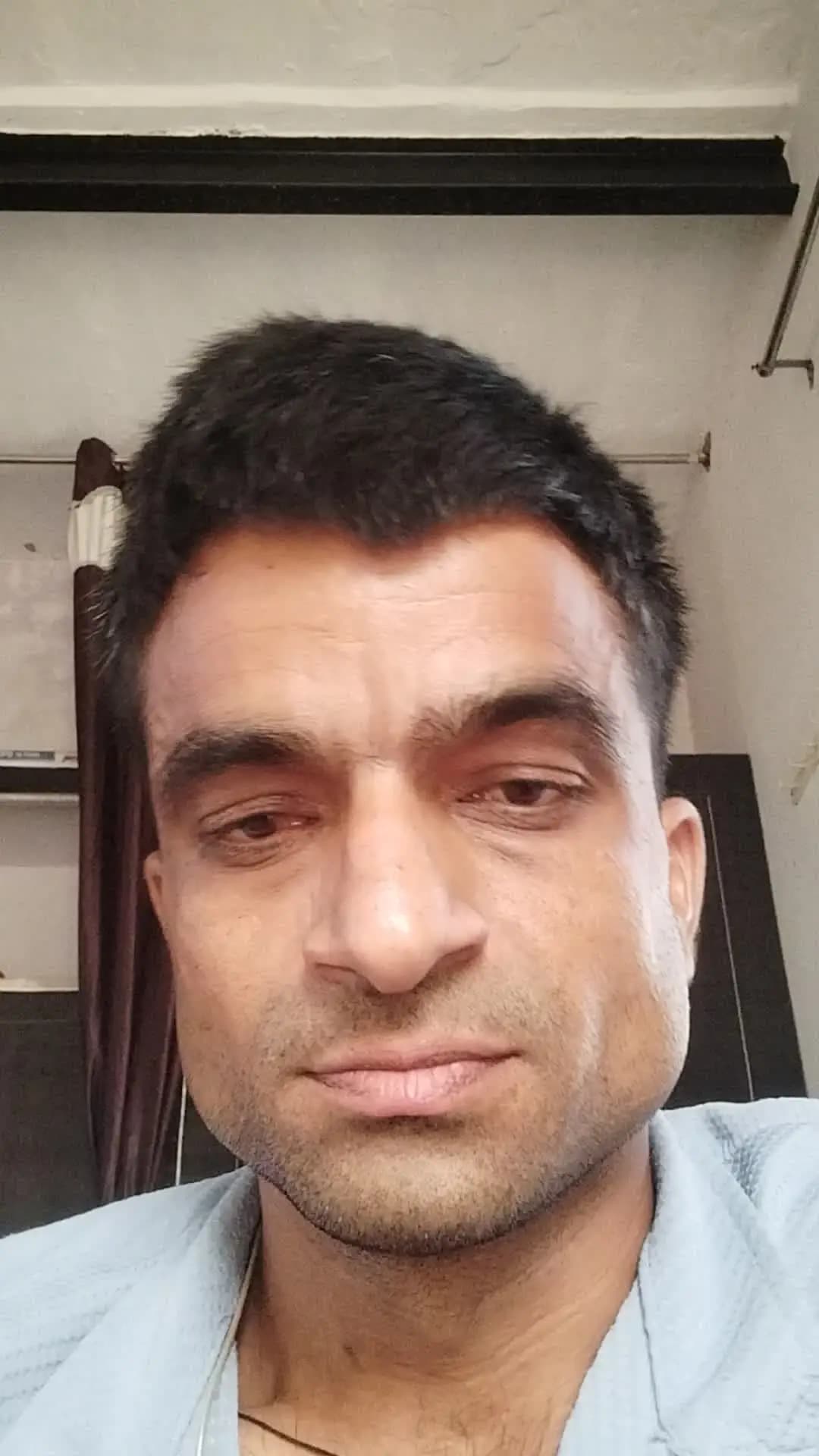 डिग्रियां रद्दी के भाव बिक रही हैं, और हम चुप बैठे हैं!
#Bexyhub #DeepakKumar #PublicApp #Education