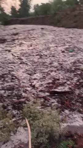 ham
are bhatte me pani pani