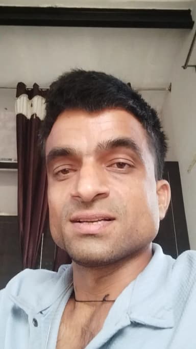 आज मैं जो हमारी पूरी पीढ़ी को दीमक की तरह चाट रही है।
#news#social