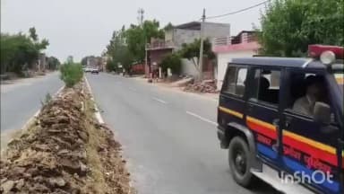 कुरावली: महादेवा में समर्थकों के बीच रुके अखिलेश, एमपीएल टीम का स्वागत स्वीकार कर लखनऊ बुलाया